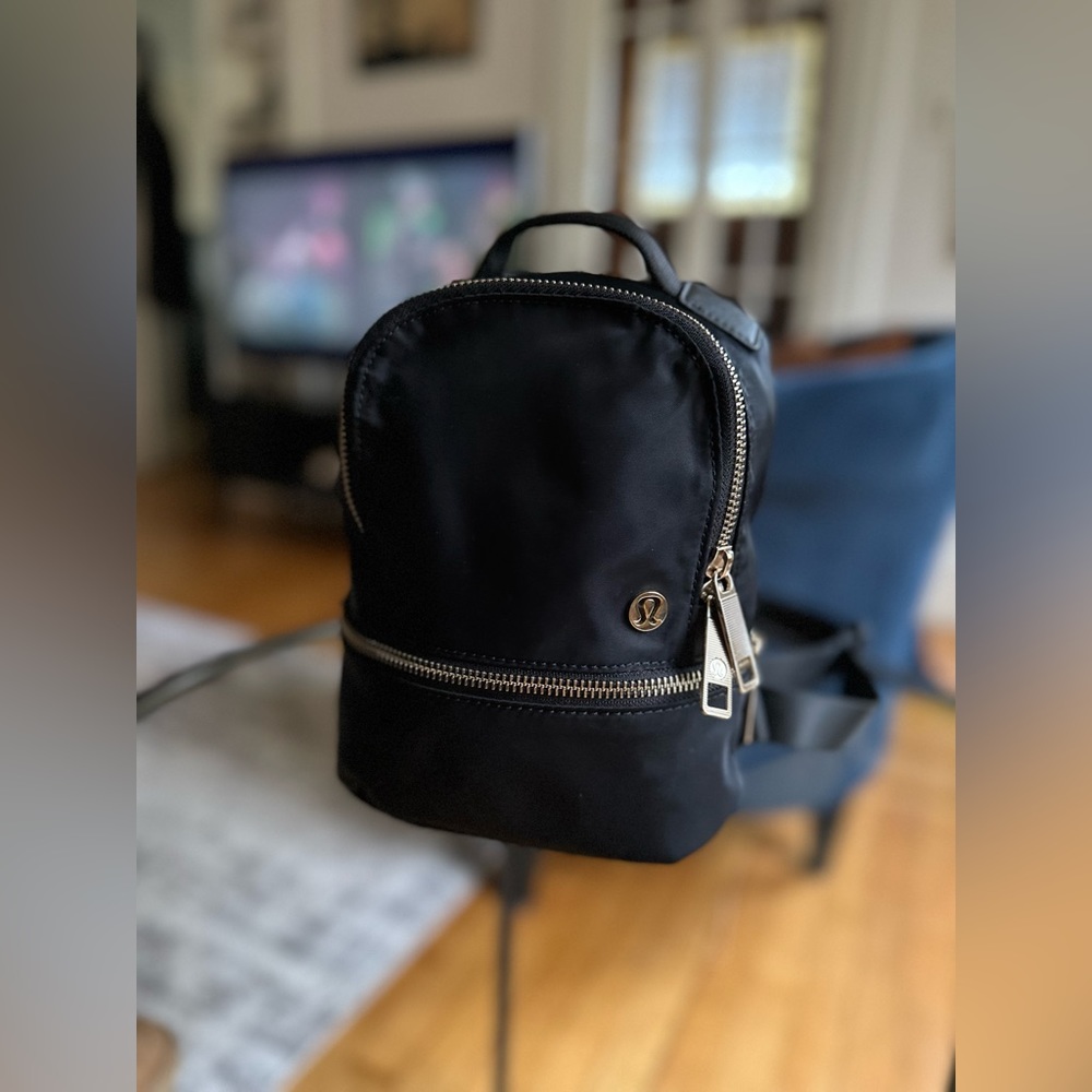 Lululemon City Adventurer Backpack 
Micro 3L